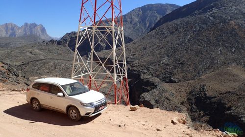 Místo, kam se vejdou maximálně dvě auta