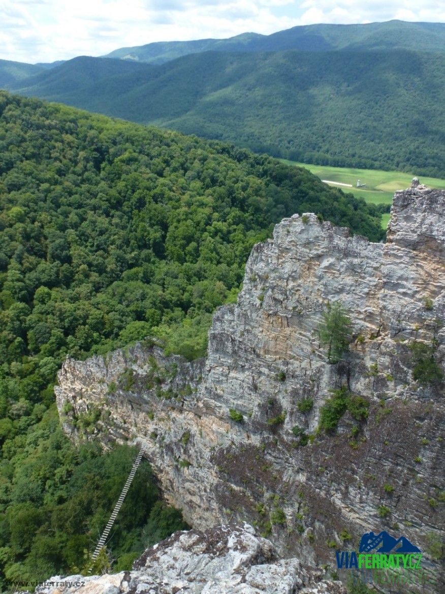 Nelson Rocks - ViaFerraty.cz